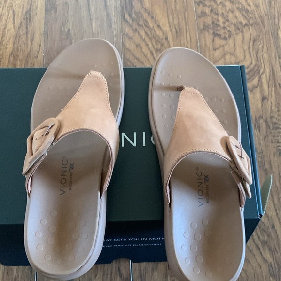 Vionic activate recovery sandals size 11 - Picture 11 of 16